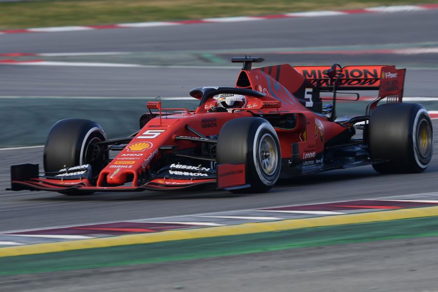  Ferrari SF90 (670) 2019 года  (фото 6 из 13)